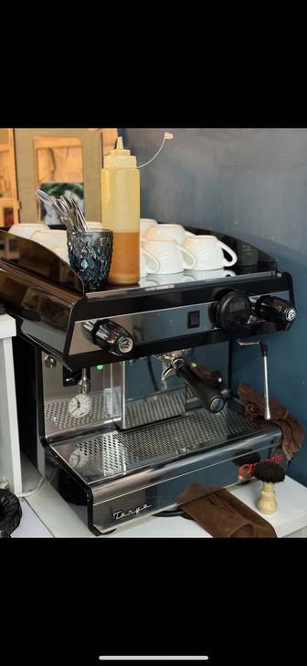 Продам кофемашину