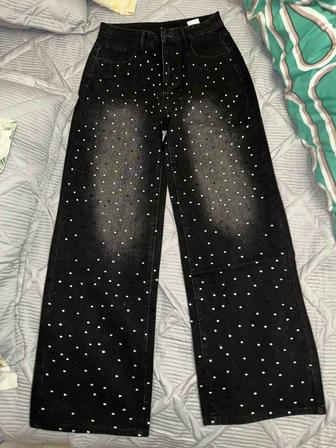 Женские джинсы