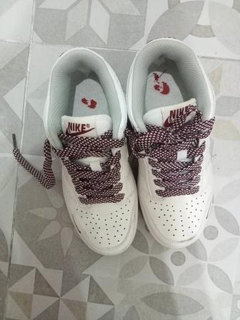 Кроссовки nike dunk бордовые