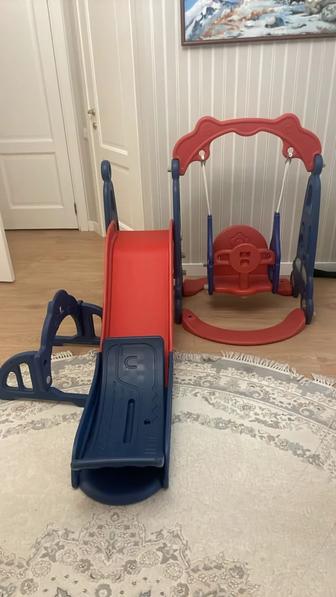 Продам детскую горку и детскую машинку без пульта