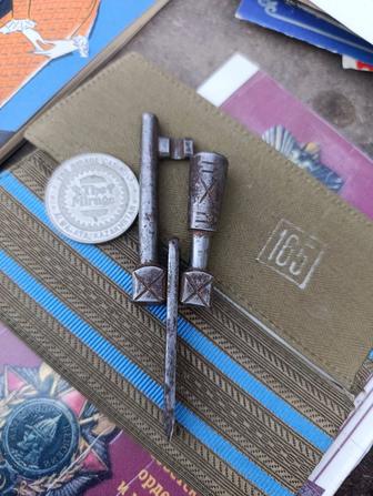 Ключи вагонные старинные