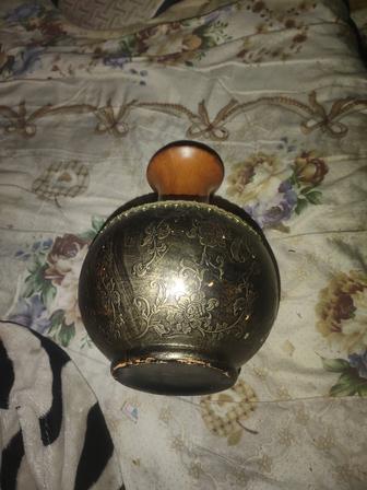 Продам вазу,1970-1990 года, пишется что Индия