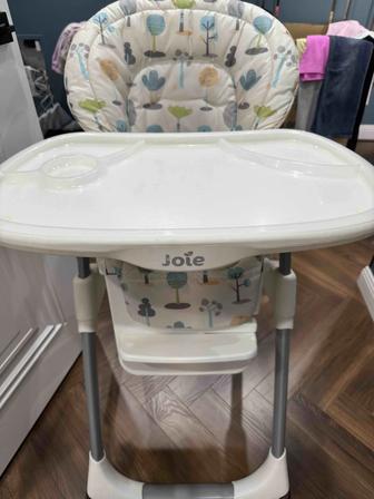 Стульчик для кормления Joie