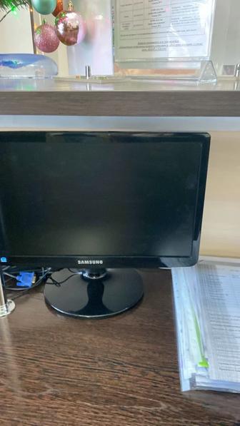 Монитор Самсунг