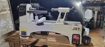 Продам токарный станок по дереву