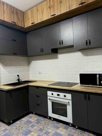 Кухонный гарнитур гобразный