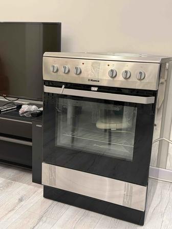 Продам электро плиту Hansa