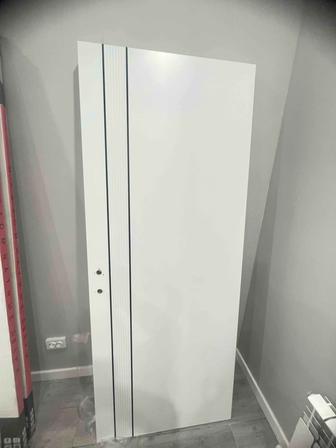 Продам Дверь