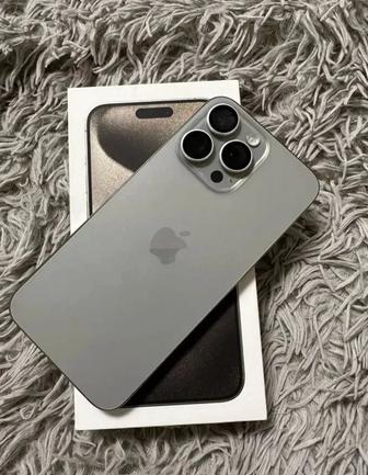 Продаю iPhone 15 Pro Max 256 ГБ (Серебристый)