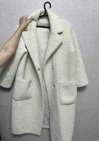 Продам женскую красивую зимнюю шубку