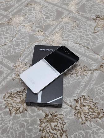 Samsung Z Flip 7 Fe White