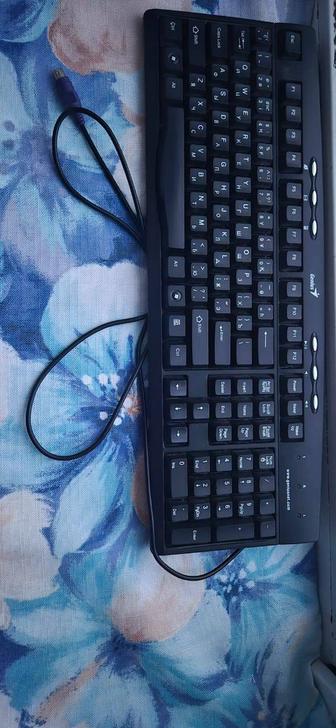 Продам клавиатуру