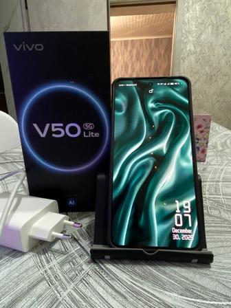 Продам шустрый, хороший телефон Vivo V50 lite 250гб
