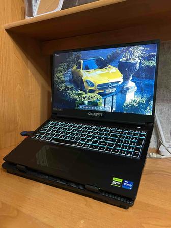 Мощный игровой ноутбук RTX 4050, i7 - Gigabyte G5 MF5