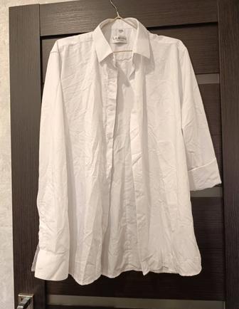 Мужская белая рубашка