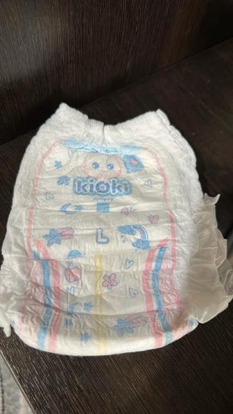 Продам памперсы подгузники трусики