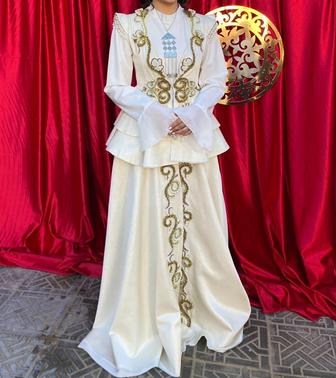 Платье для узату