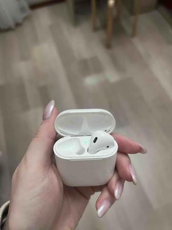Кейс с одним наушником от AirPods2