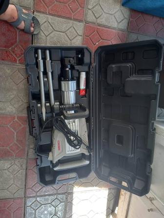 Демонтаж стен полов кафеля стяжки подиумы крыши и т д