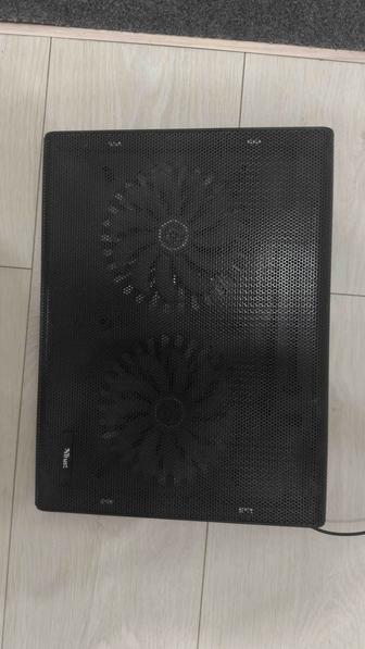 Продам подставку-кулер под ноутбук