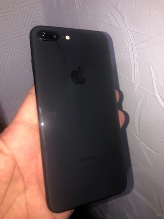 Продам Айфон 8 plus