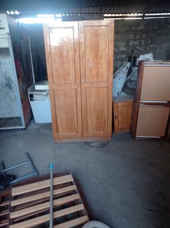 Шкаф плательный