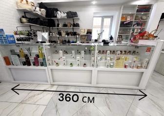 Витрины и шкафы для магазина