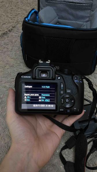 Продам фотоаппарат canon eos 1300d