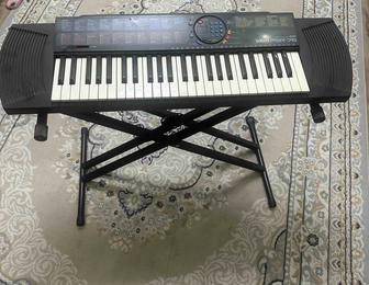 Синтезатор Yamaha psr 76