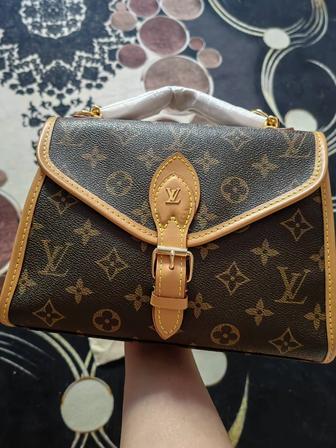 Сумка Louis Vuitton