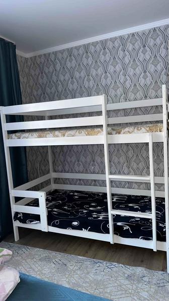 Двухъярусная кровать