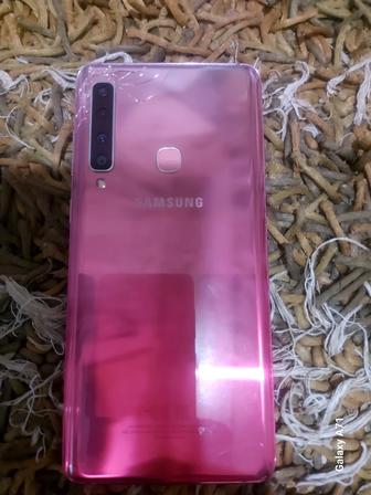 Самсунг А 9 память 128 гиг