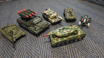Танки игрушечные