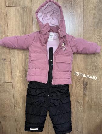 Комбинезон для девочки в очень хорошем состоянии