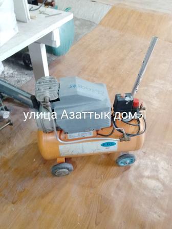 Продам компрессор воздушный