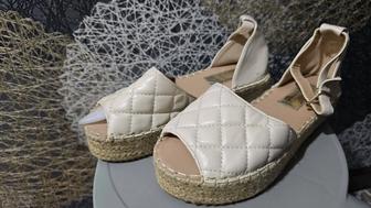 Распродажа стильной обуви Турция и Гуанчжоу