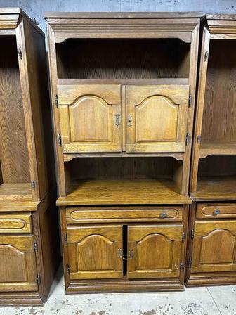 Стенка из натурального дуба. Винтаж