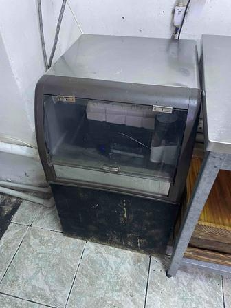 Продам ледогенератор