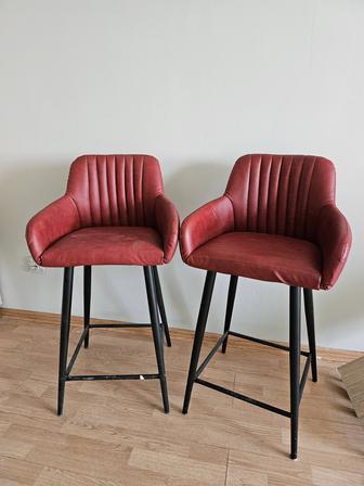 Барные стулья с подлокотниками (2 шт) почти новые