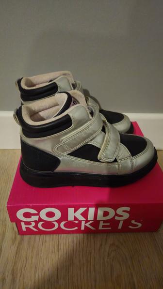 Ботинки для девочек