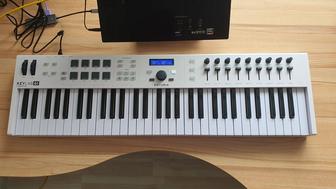 Midi Клавиатура Arturia KeyLab Essential 61