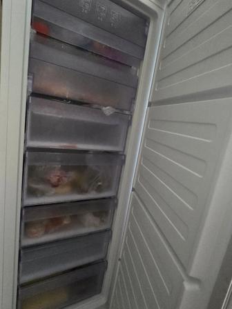 Продаю морозильник BEKO