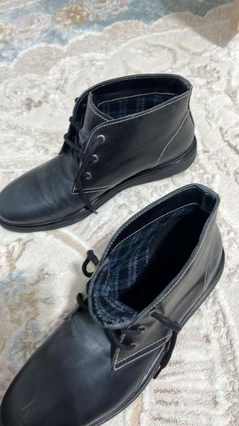 Продаю ботинки мужские