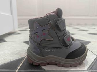 Продам зимние ботинки