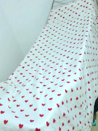 Продам теплое одеяло с сердечками