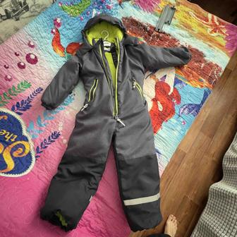 Продам детский зимний комбинезон