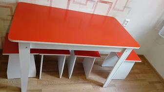 Стол кухонный