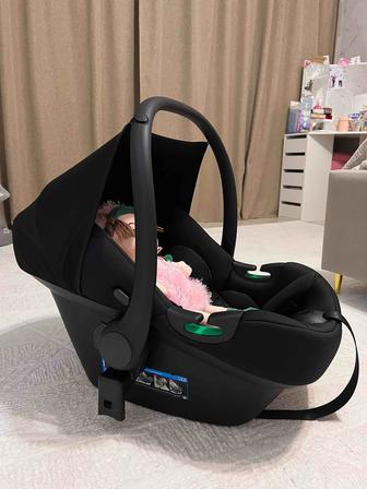 автокресло , новое до 14 кг