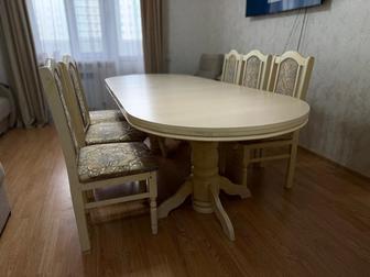 Стол со стульями