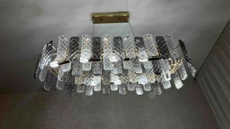 Продам люстру